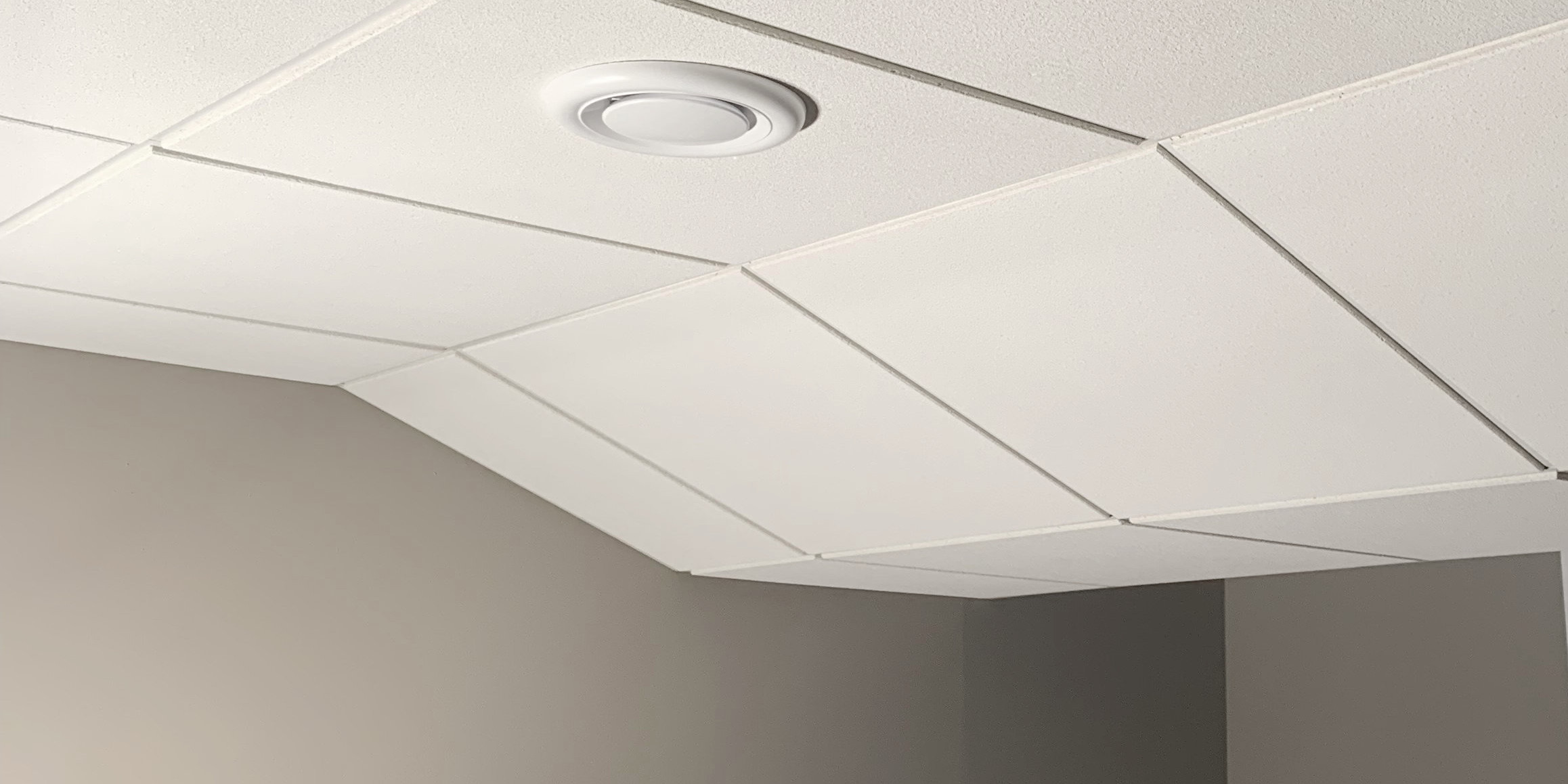 Drop ceiling angle